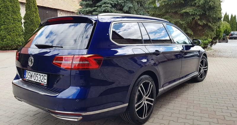 Volkswagen Passat cena 79900 przebieg: 148000, rok produkcji 2018 z Strzegom małe 742